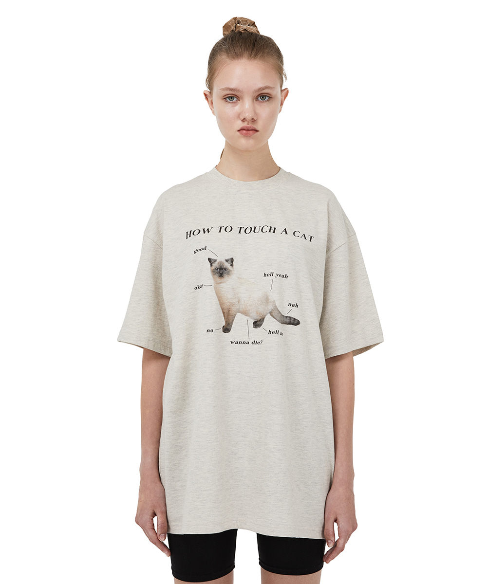 [i-ts21-008]Cat Guide T-Shirt_OM